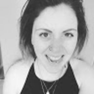 Meet your Posher, Chloe